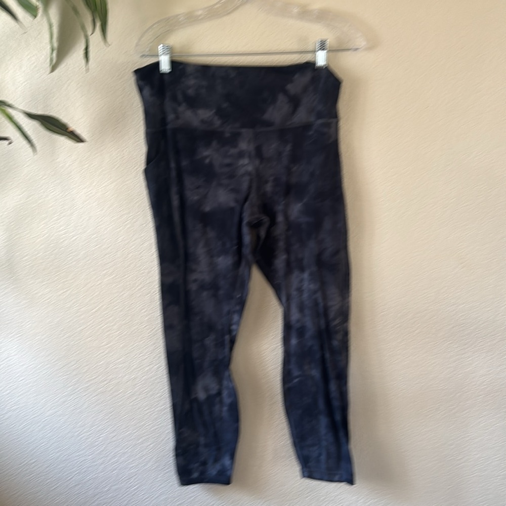 Lululemon high waist leggings with pockets.  Size 14